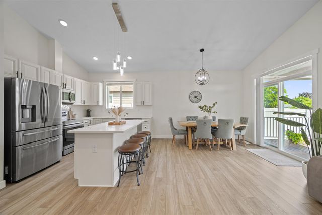 9602 E Valleyway Ave, Spokane Valley, WA 99206