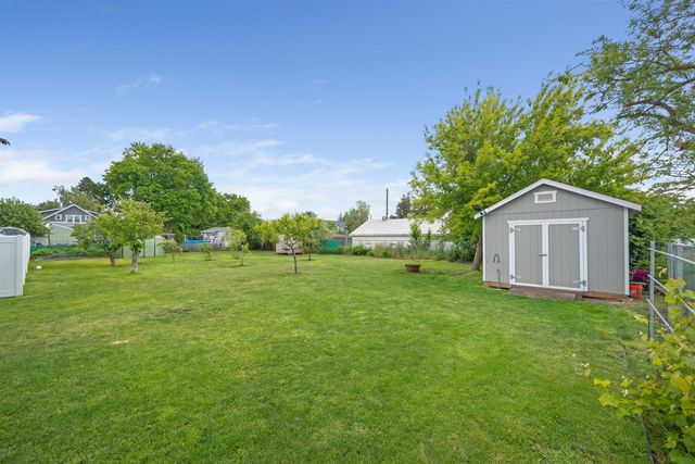 9602 E Valleyway Ave, Spokane Valley, WA 99206