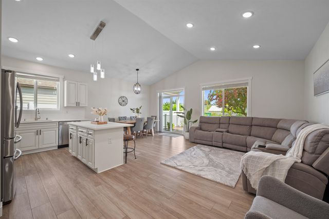 9602 E Valleyway Ave, Spokane Valley, WA 99206