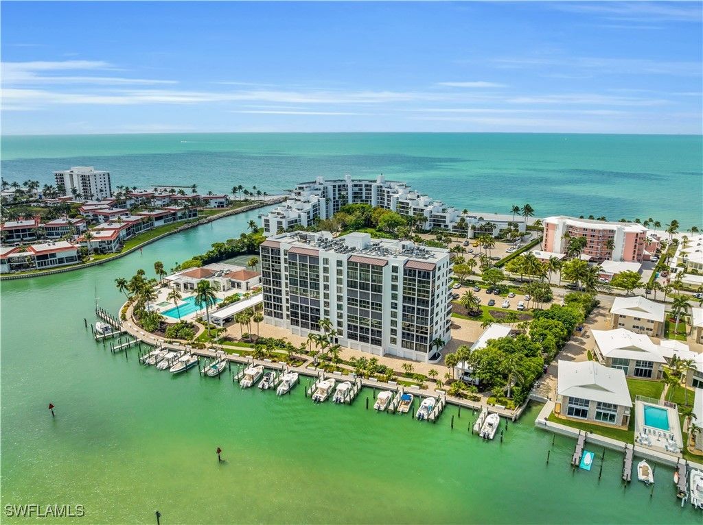 2400 Gulf Shore BLVD N 804, Naples, FL 34103