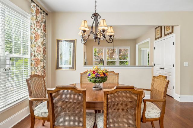 240 Old Towne Dr, Mount Juliet, TN 37122