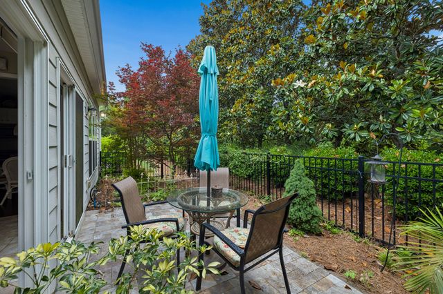 240 Old Towne Dr, Mount Juliet, TN 37122