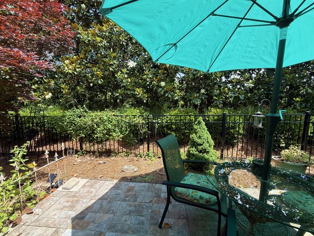 240 Old Towne Dr, Mount Juliet, TN 37122