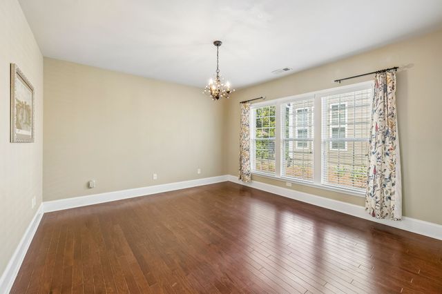 240 Old Towne Dr, Mount Juliet, TN 37122