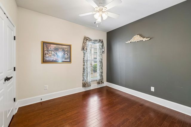 240 Old Towne Dr, Mount Juliet, TN 37122