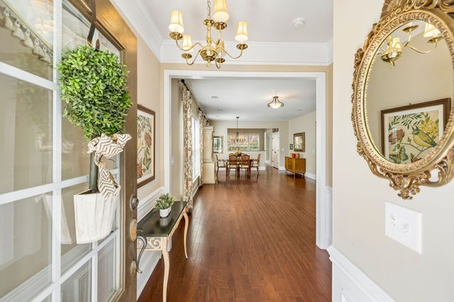 240 Old Towne Dr, Mount Juliet, TN 37122