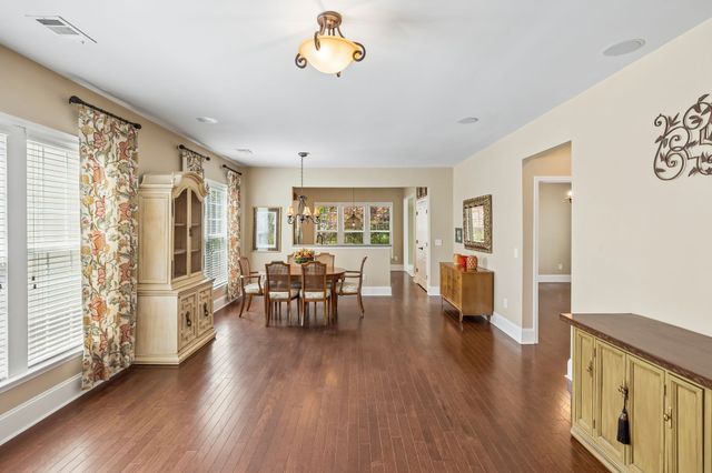 240 Old Towne Dr, Mount Juliet, TN 37122