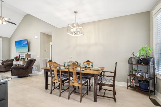 1418 Alyssa Dr, Chapel Hill, TN 37034