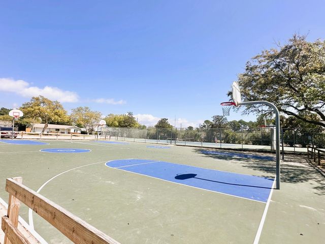 238 Indian Oaks Drive, Destin, FL 32541