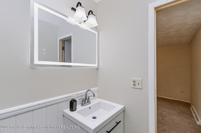 3119 Continental Drive, Lansing, MI 48911