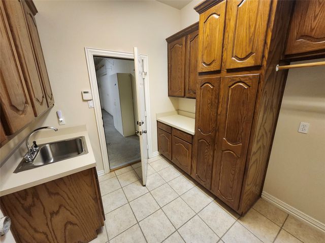 2601 Winthrop Hill Road, Denton, TX 76226