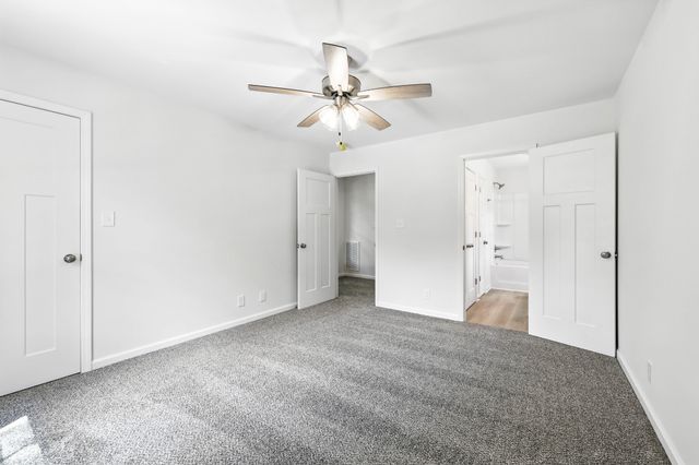 1227 Greenfield Dr, Clarksville, TN 37040