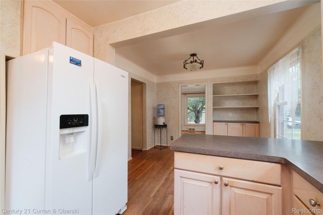 12733 Kingston Avenue, Huntington Woods, MI 48070