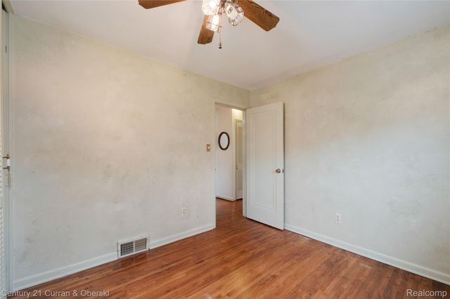 12733 Kingston Avenue, Huntington Woods, MI 48070