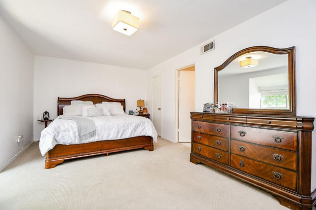 12633 Memorial Drive 114, Houston, TX 77024