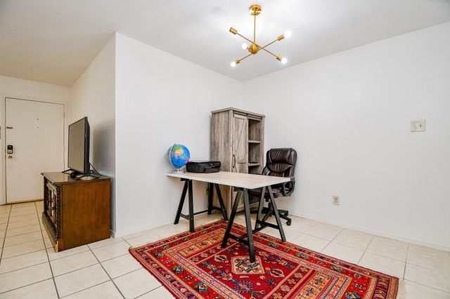 12633 Memorial Drive 114, Houston, TX 77024