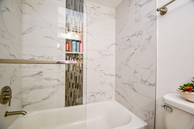 12633 Memorial Drive 114, Houston, TX 77024