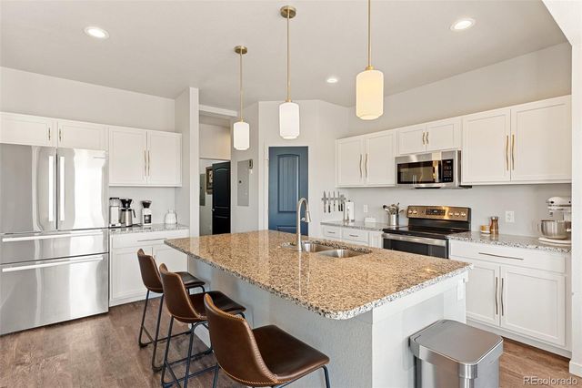 981 E Blackstone Drive, Pueblo, CO 81007