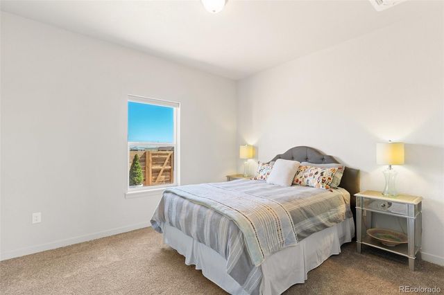 981 E Blackstone Drive, Pueblo, CO 81007