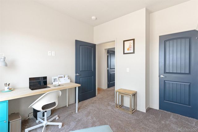 981 E Blackstone Drive, Pueblo, CO 81007