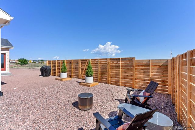 981 E Blackstone Drive, Pueblo, CO 81007