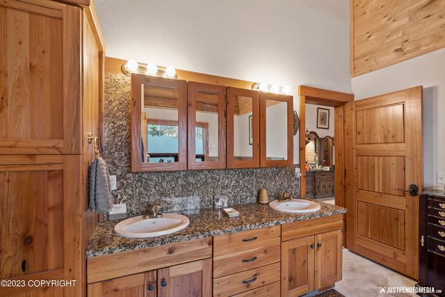 11118 S Knik Goose Bay Road, Wasilla, AK 99623