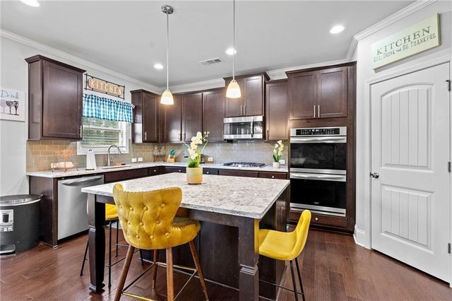 108 Fountain Oak, Villa Rica, GA 30180