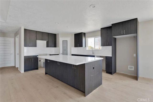 15025 Olive St, Hesperia, CA 92345