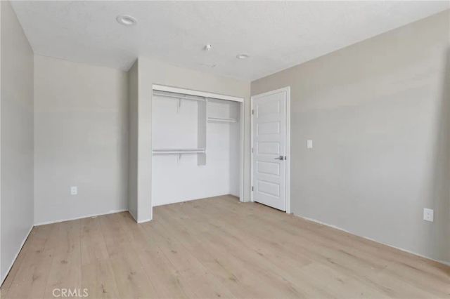 15025 Olive St, Hesperia, CA 92345