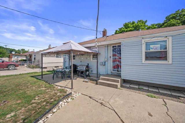 6559 W Spokane STREET, Milwaukee, WI 53223