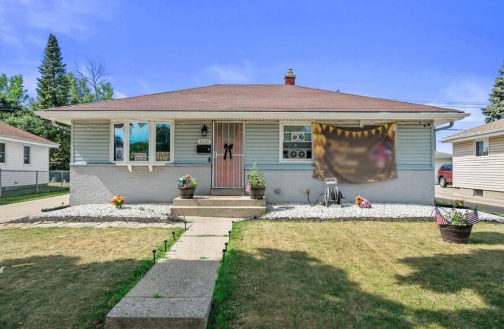 6559 W Spokane STREET, Milwaukee, WI 53223