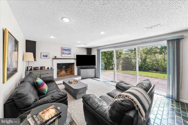 275 BARWYNNE RD, Wynnewood, PA 19096