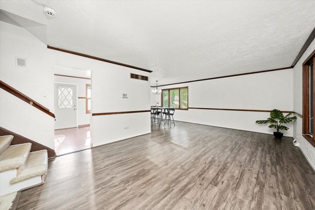 22434 Pleasant Drive, Richton Park, IL 60471