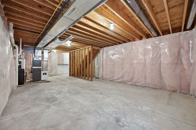 565 Bent Creek Drive, Marion, IA 52302