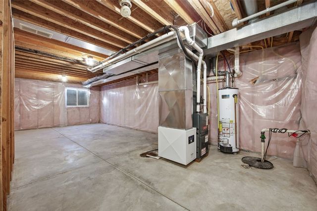 565 Bent Creek Drive, Marion, IA 52302