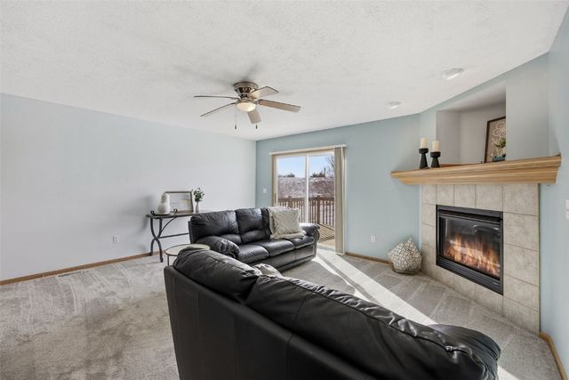 565 Bent Creek Drive, Marion, IA 52302