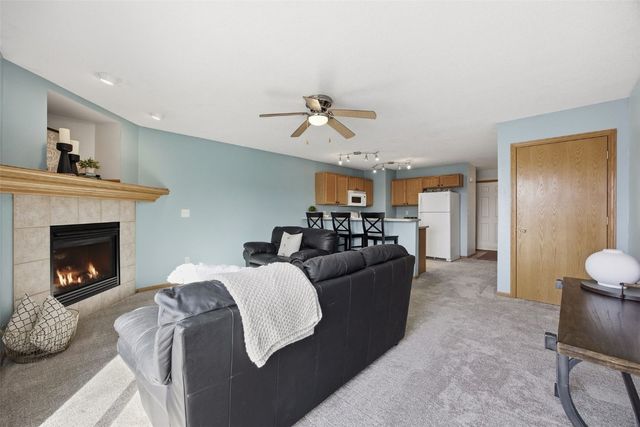 565 Bent Creek Drive, Marion, IA 52302