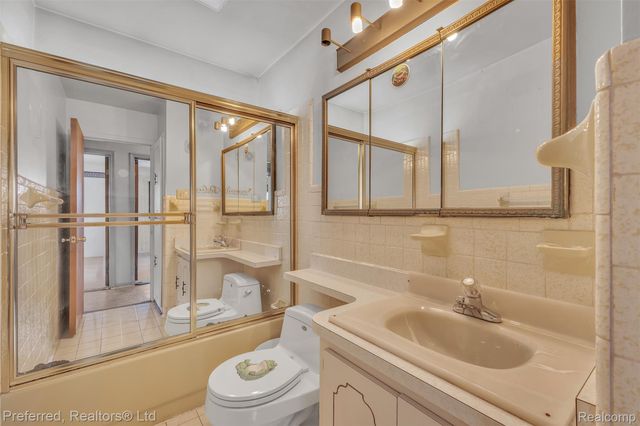 7302 Nightingale Street, Dearborn Heights, MI 48127