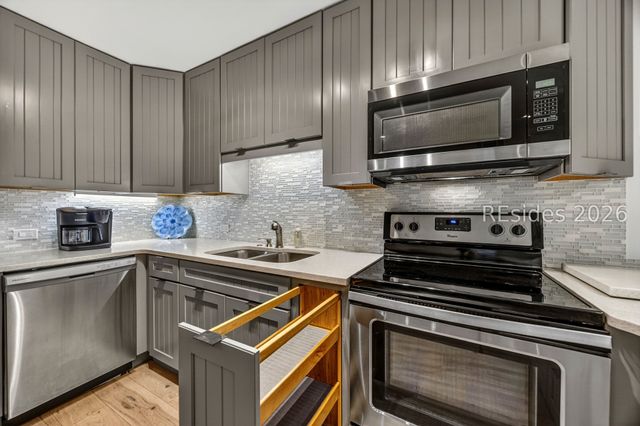 239 Beach City Rd Apt 2310, Hilton Head Island, SC 29926