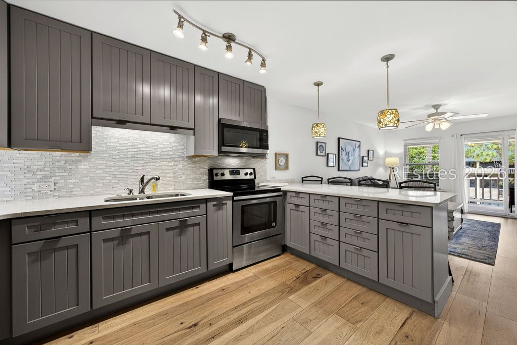 239 Beach City Rd Apt 2310, Hilton Head Island, SC 29926
