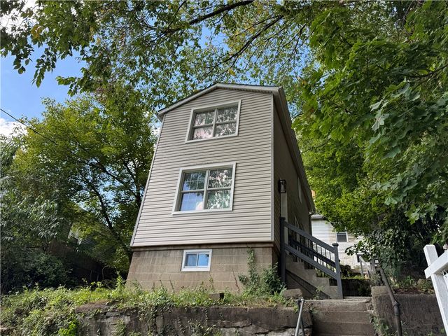 14 Dickson Rd Front, Sewickley, PA 15143