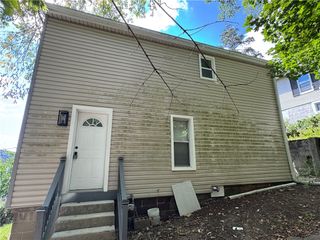 14 Dickson Rd Front, Sewickley, PA 15143