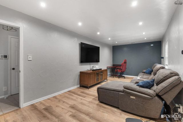 4906 COLLEEN DRIVE, Wichita Falls, TX 76302