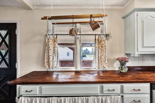 4043 Mockingbird Hill RD, Roanoke, VA 24012