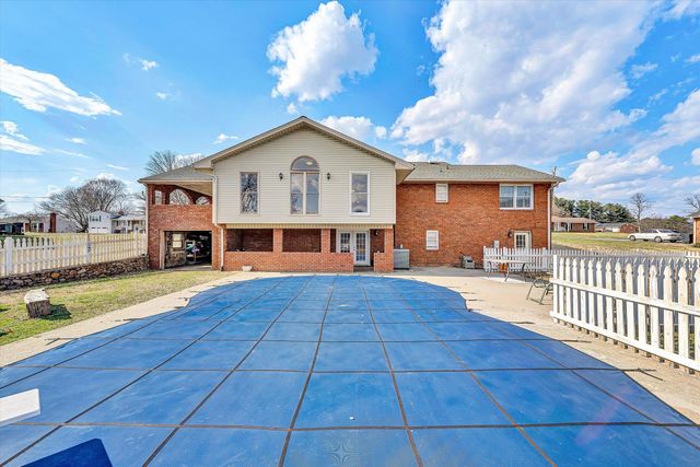 4043 Mockingbird Hill RD, Roanoke, VA 24012