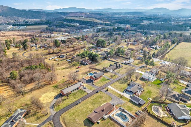 4043 Mockingbird Hill RD, Roanoke, VA 24012