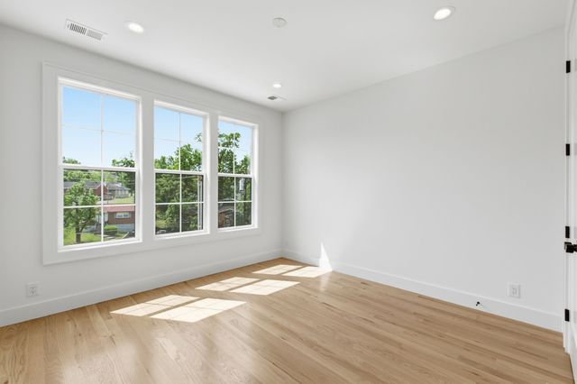 1703B Jeans Ct, Nashville, TN 37216
