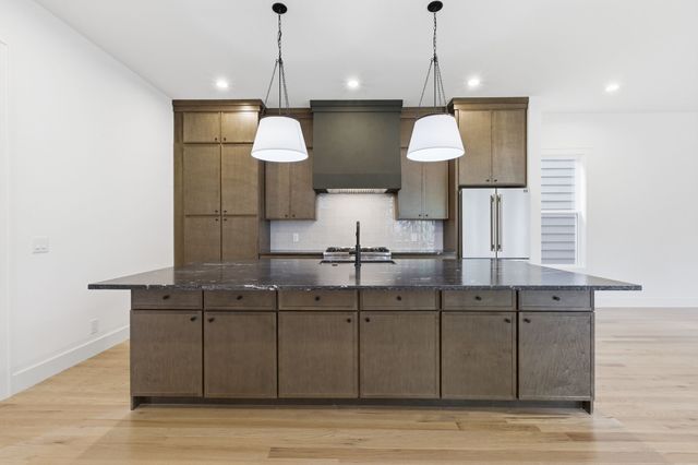1703B Jeans Ct, Nashville, TN 37216