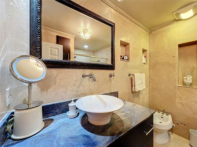 4212 LAKE UNDERHILL ROAD 5D11, Orlando, FL 32803