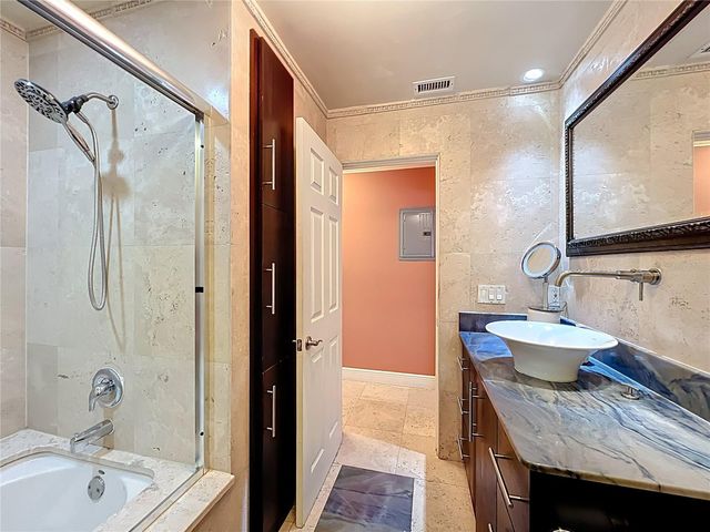 4212 LAKE UNDERHILL ROAD 5D11, Orlando, FL 32803